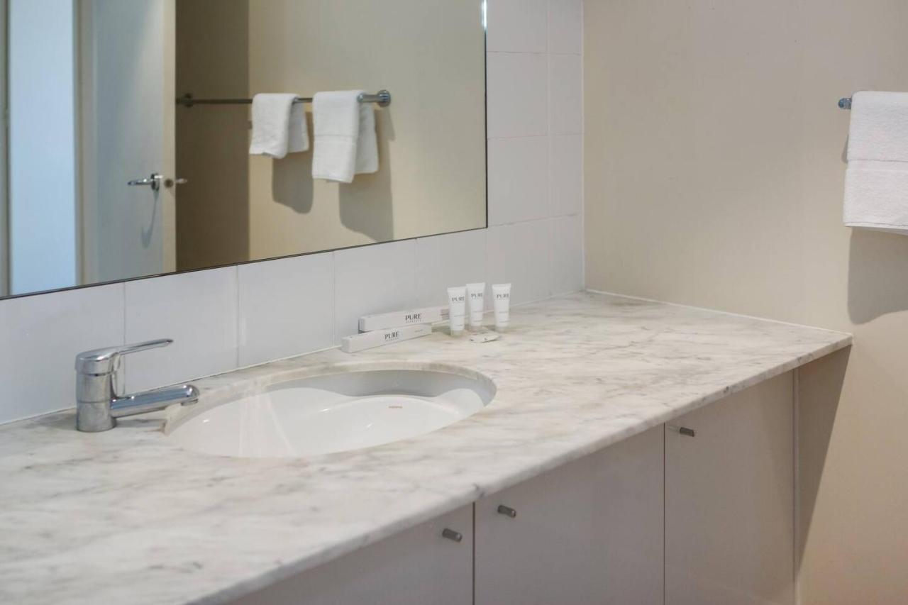 Patio Charm In Buzzing Richmond With Parking Apartment Melbourne